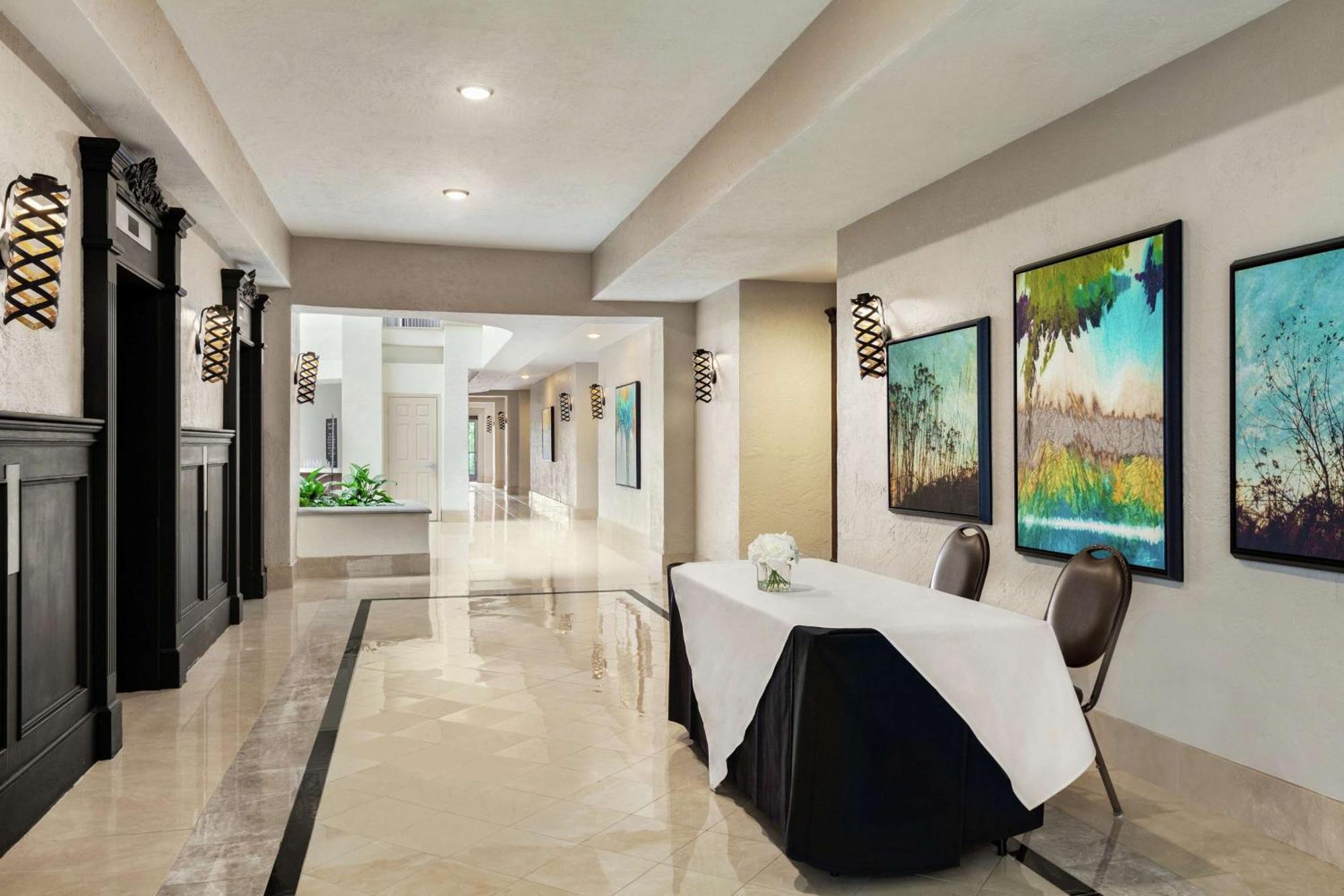 เอ็มบาสซี่สวีท บาย ฮิลตัน ซานตาอานา สนามบินออเร้นจ์เค้าน์ตี้ Hotel แซนตาแอนา ภายนอก รูปภาพ